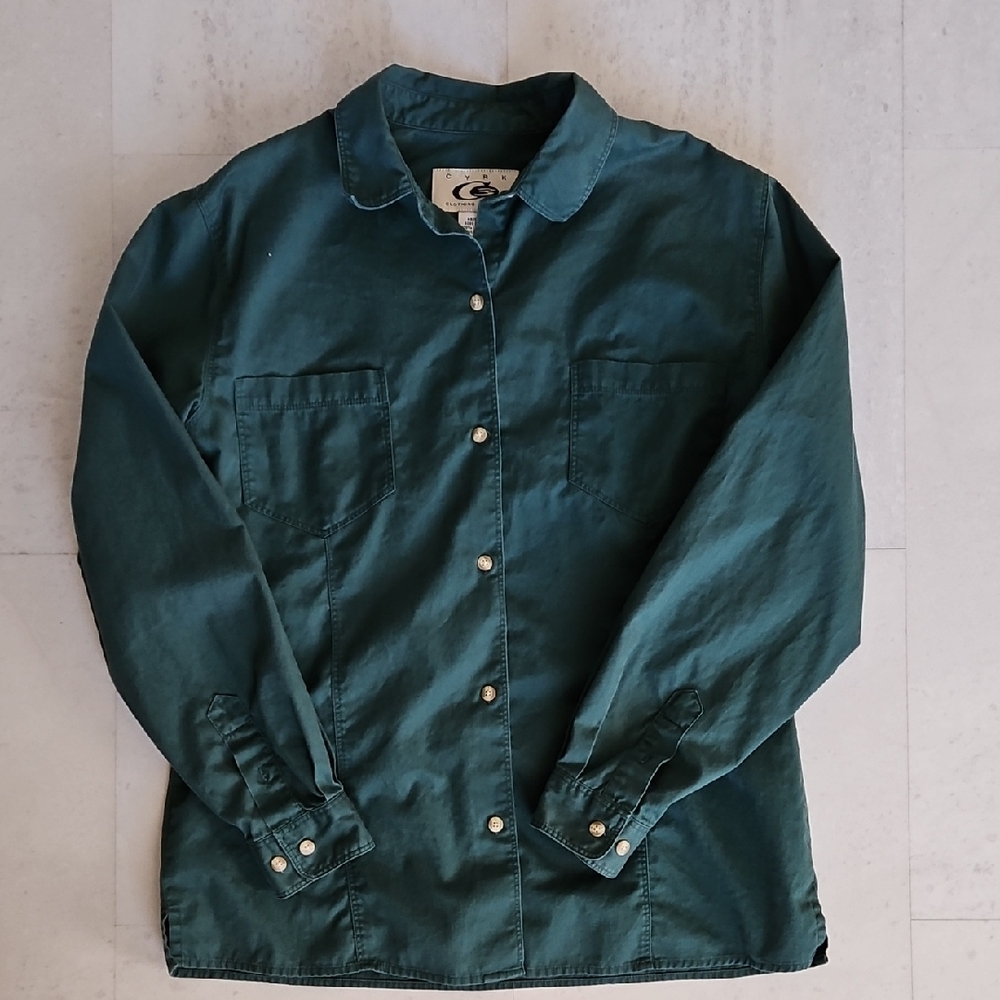 Womens dark green buttondown shirt